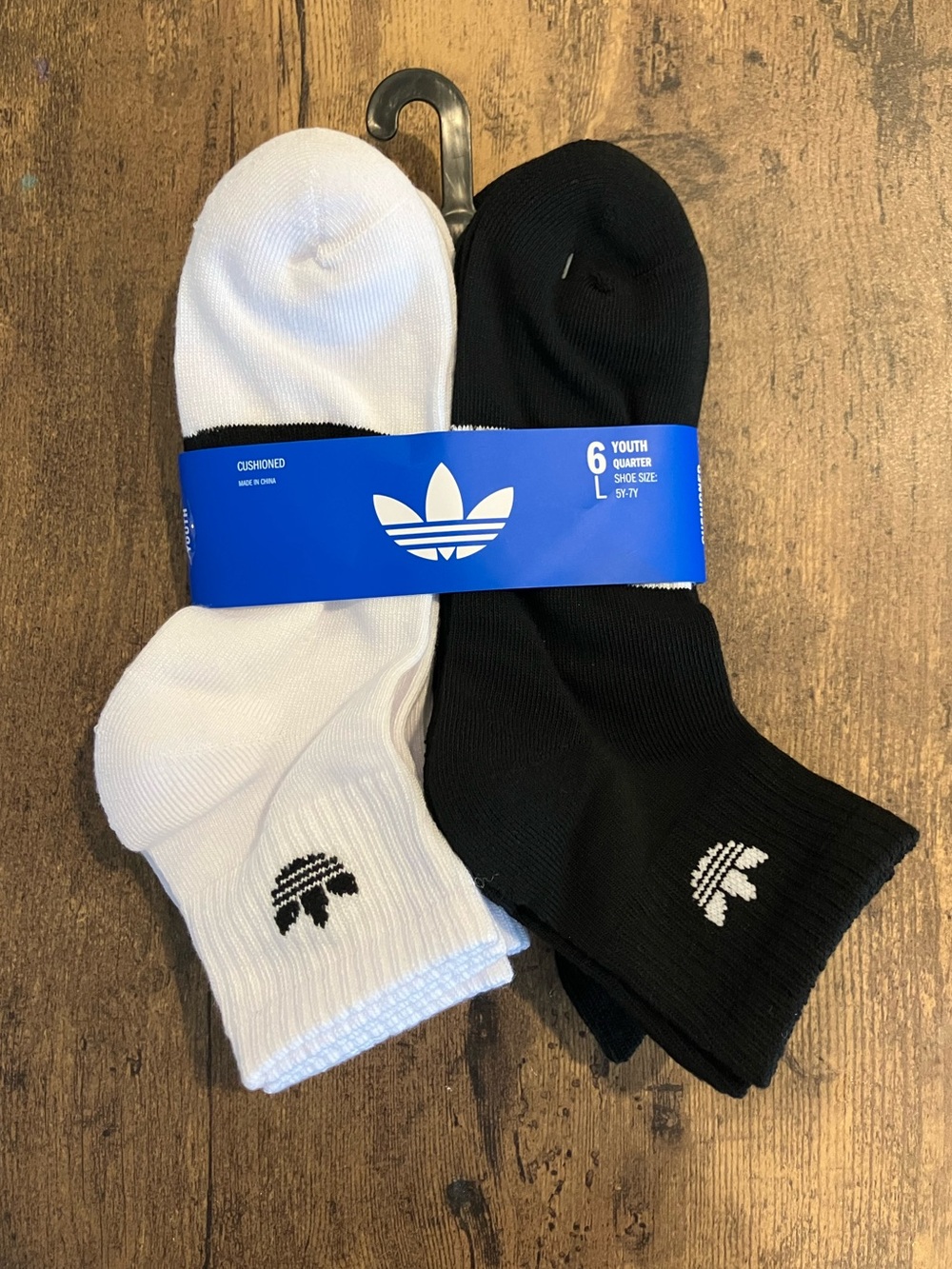 Adidas youth quarter socks 6x
